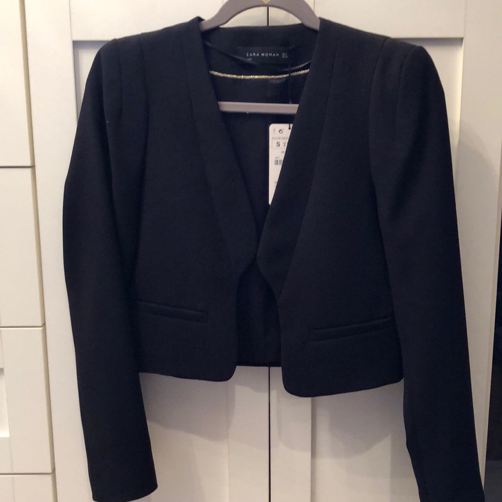 Zara black cropped blazer